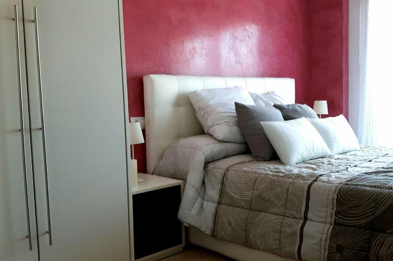 Apartamento En Blanes Con Piscina Y Parking Leilighet Eksteriør bilde