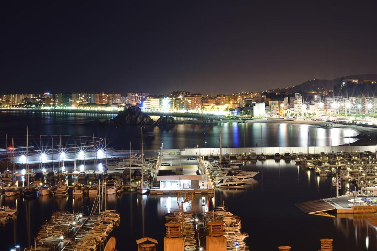 Apartamento En Blanes Con Piscina Y Parking Leilighet Eksteriør bilde