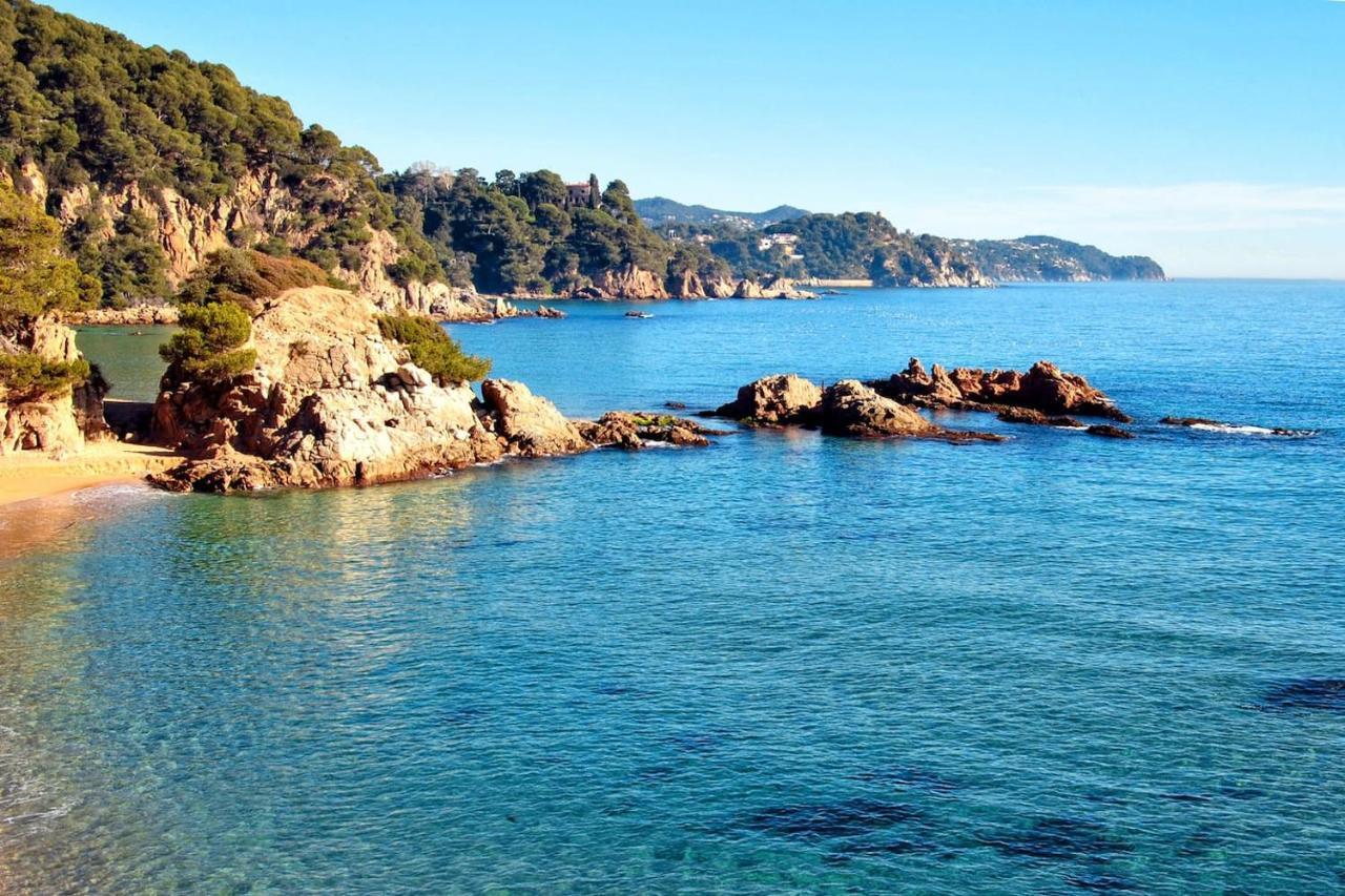 Apartamento En Blanes Con Piscina Y Parking Leilighet Eksteriør bilde